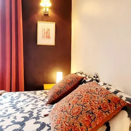 Holiday home La Maison De Jade - Demeure De Charme Avec Parking Nantes